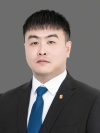 周闊