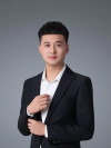 李震